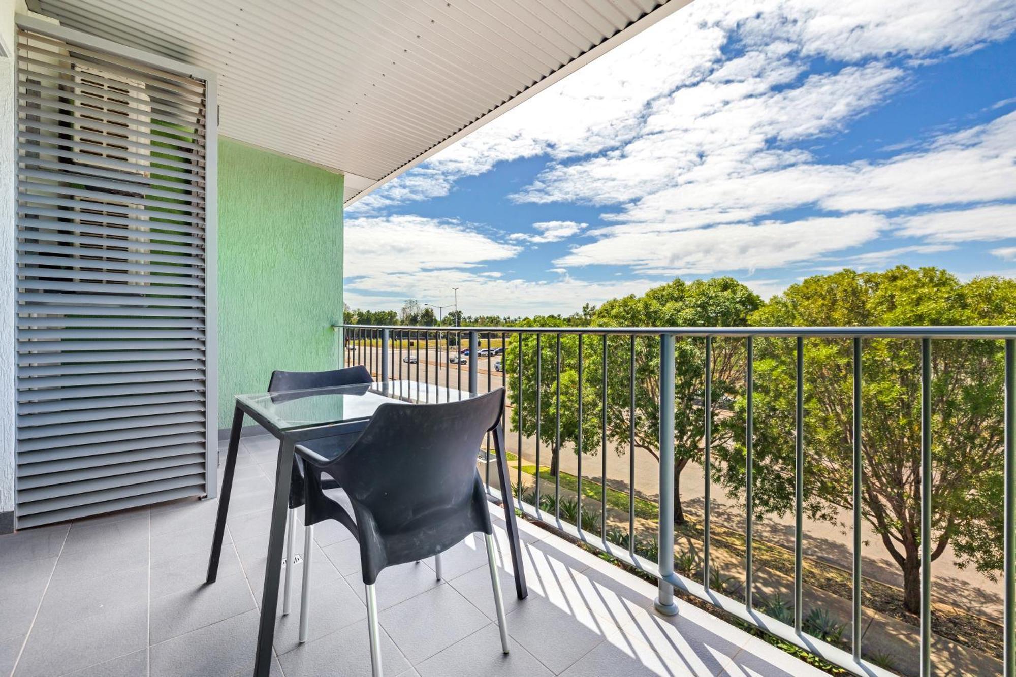 Hudson Berrimah Aparthotel Darwin Exteriör bild