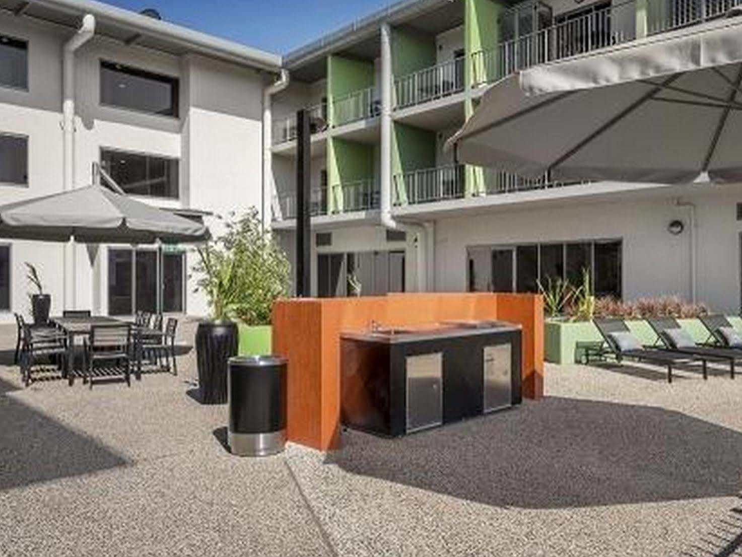 Hudson Berrimah Aparthotel Darwin Exteriör bild